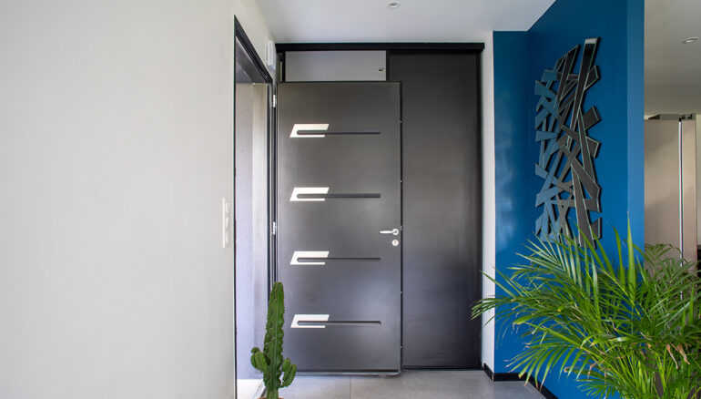 Porte d'entrée acier Saya