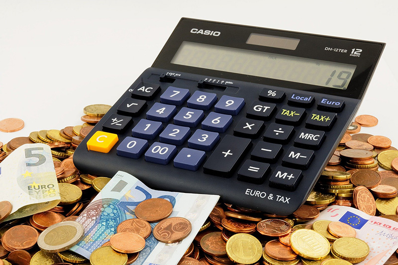 Calculatrice, pièces et billets