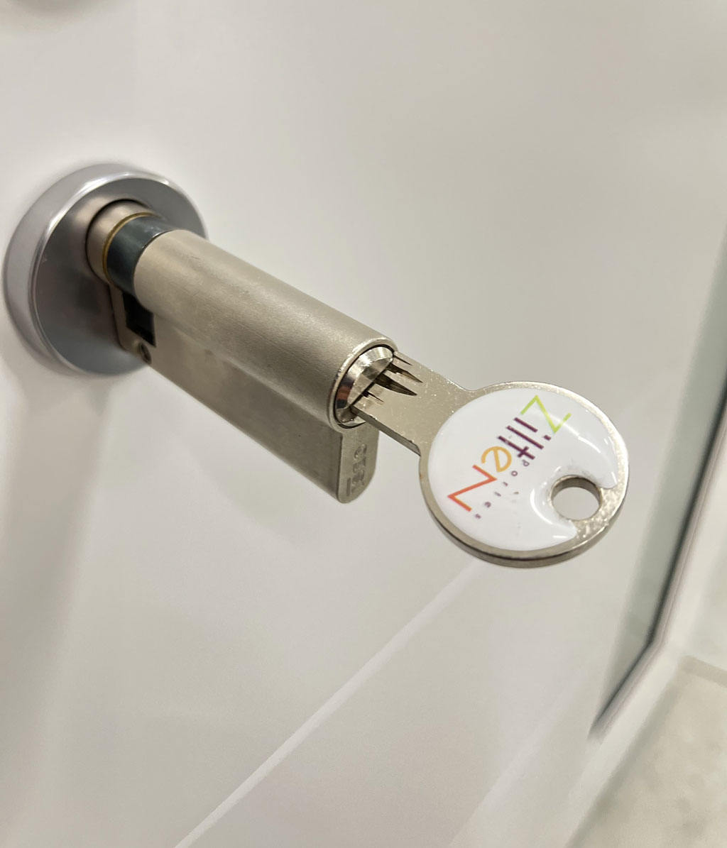 Comment changer un barillet de porte d